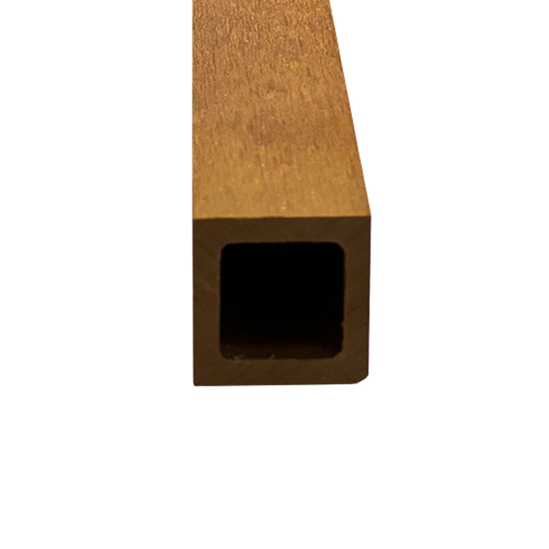 Brise Em WPC Externo Cor: Teca 2,5 x 2,5 x 290cm