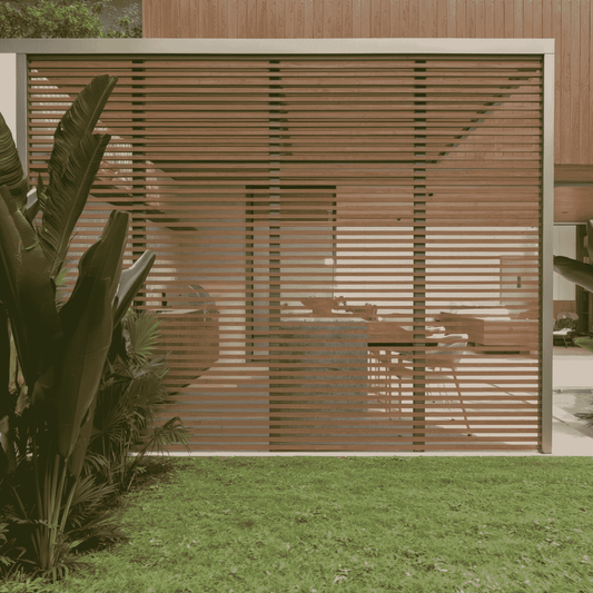 Brise Em WPC Externo Cor: Teca 2,5 x 2,5 x 290cm